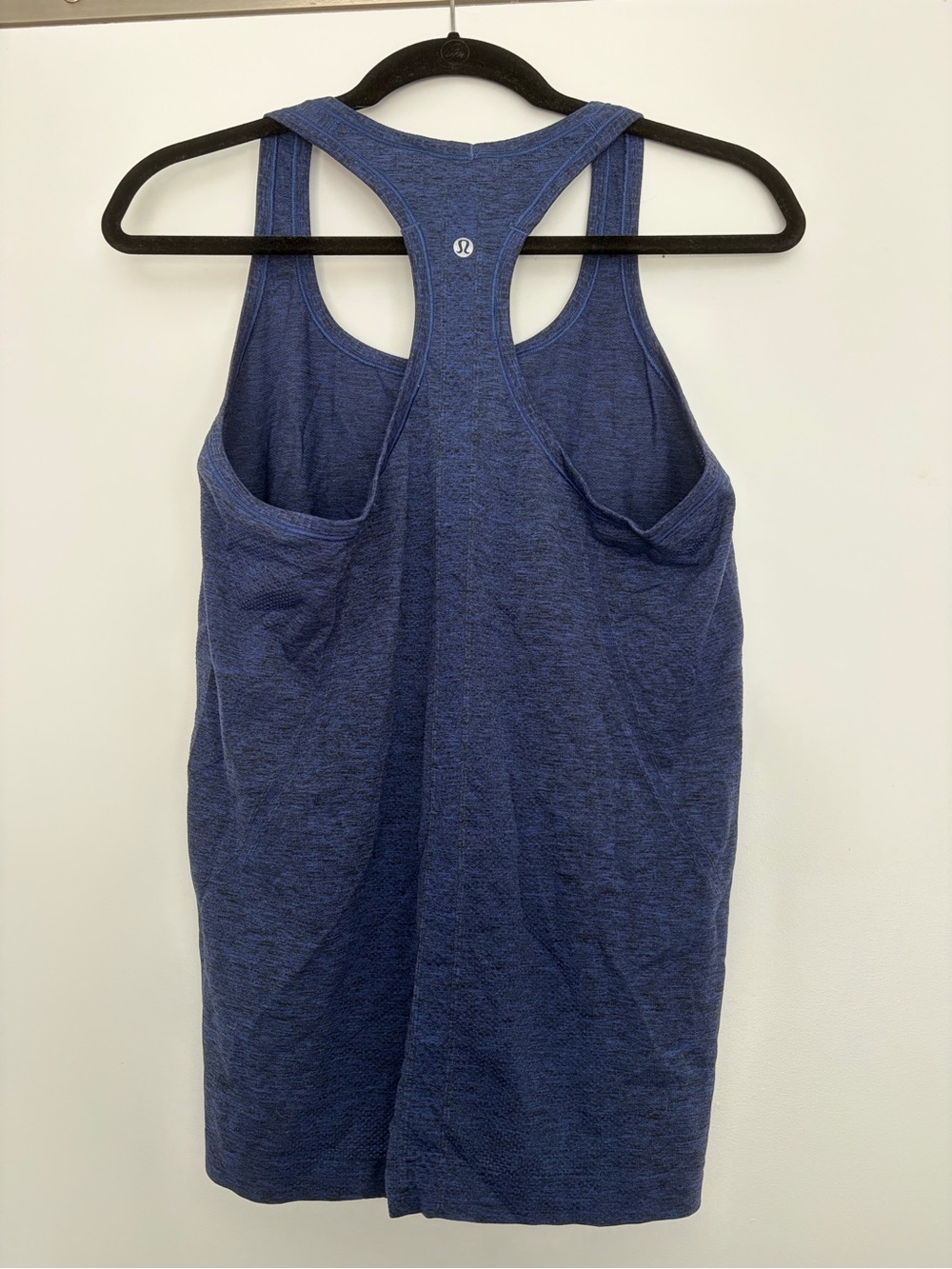 lululemon athletica Heathered Blue Racerback Tank - Picture 2 of 3